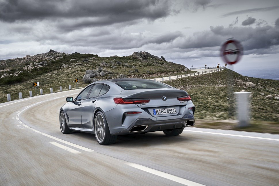 BMW 8 Series technical specifications and fuel economy